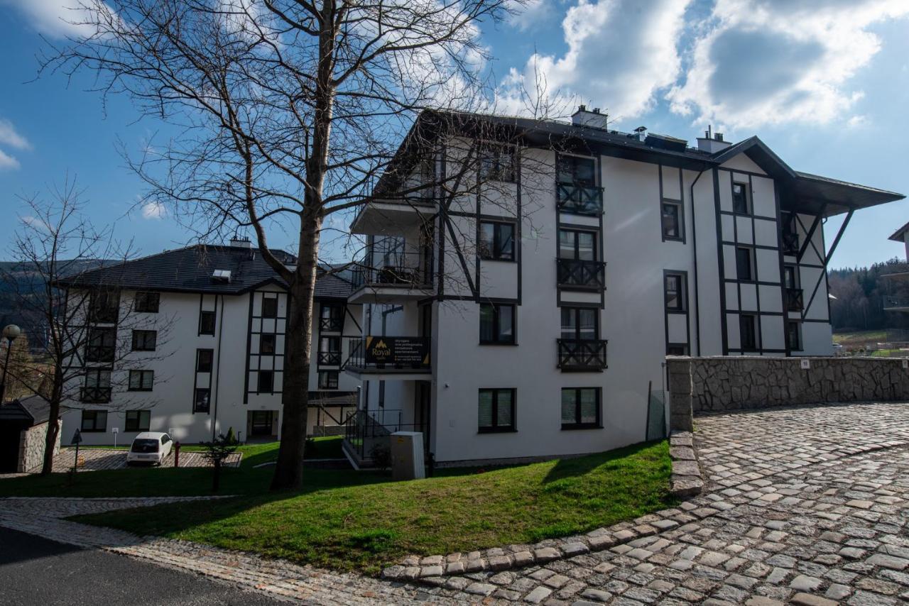 Apartamenty Amira W Kompleksie Apartamenty Piano Świeradów-Zdrój エクステリア 写真